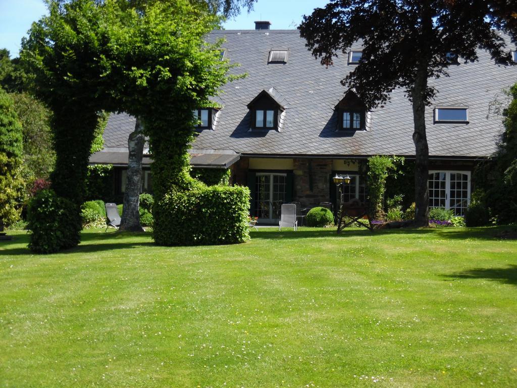 Cozy Cottage In Malmedy With Large Garden Buitenkant foto