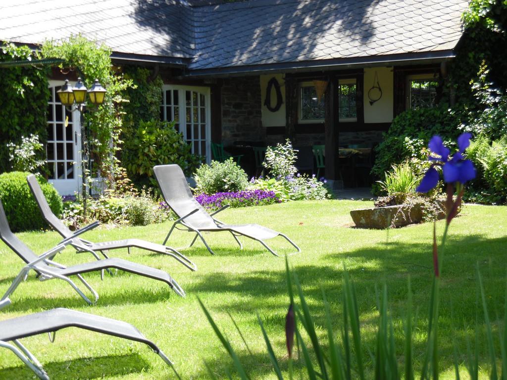 Cozy Cottage In Malmedy With Large Garden Buitenkant foto